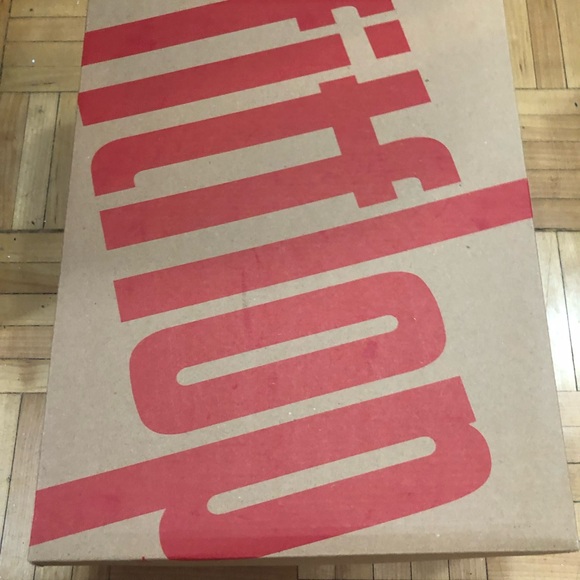 FitFlop tan leather slip ons! Bundle!$! - Picture 9 of 10